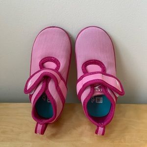 Speedo Water Shoes Size 7-8